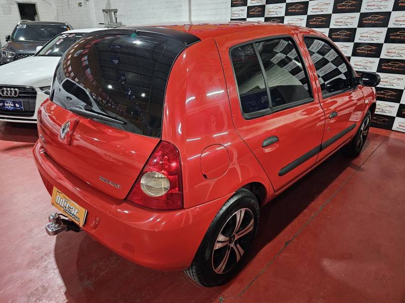 RENAULT - CLIO - 2007/2008 - Vermelha - R$ 19.900,00