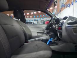 RENAULT - CLIO - 2007/2008 - Vermelha - R$ 17.900,00