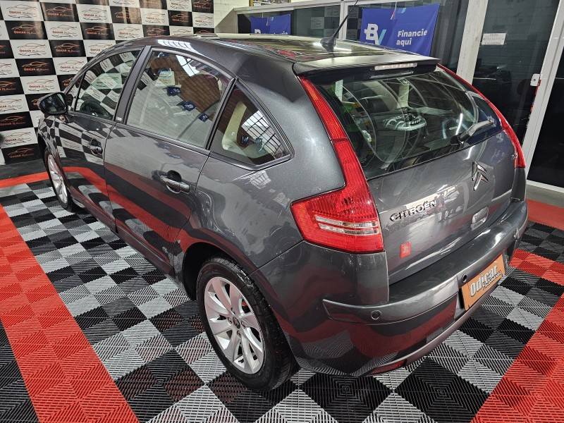 CITROËN - C4 - 2012/2013 - Cinza - R$ 30.900,00