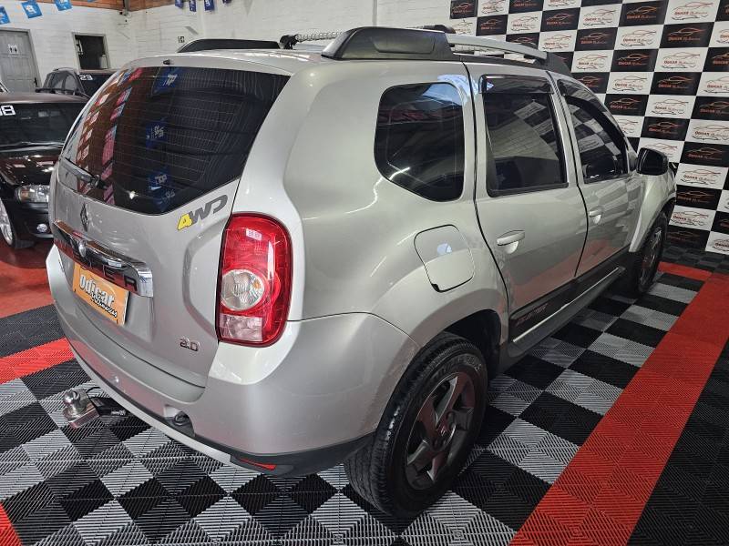 RENAULT - DUSTER - 2011/2012 - Prata - R$ 52.900,00