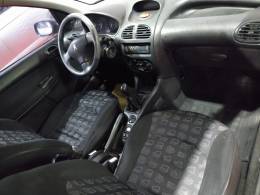 PEUGEOT - 206 - 2006/2006 - Preta - R$ 13.900,00