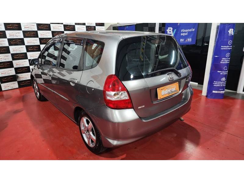 HONDA - FIT - 2007/2008 - Prata - R$ 32.900,00