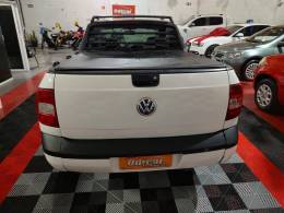 VOLKSWAGEN - SAVEIRO - 2013/2014 - Branca - R$ 49.900,00