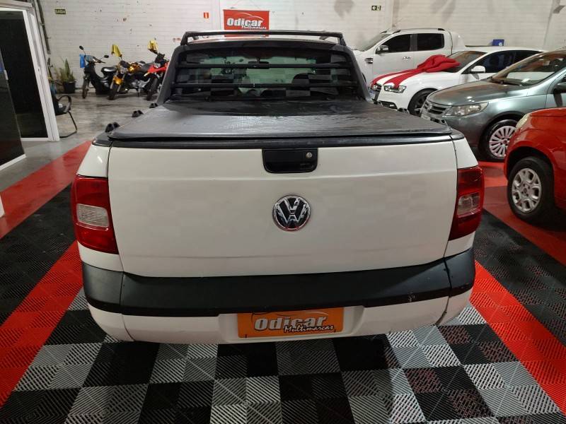 VOLKSWAGEN - SAVEIRO - 2013/2014 - Branca - R$ 49.900,00