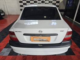 CHEVROLET - VECTRA - 1997/1998 - Branca - R$ 19.900,00