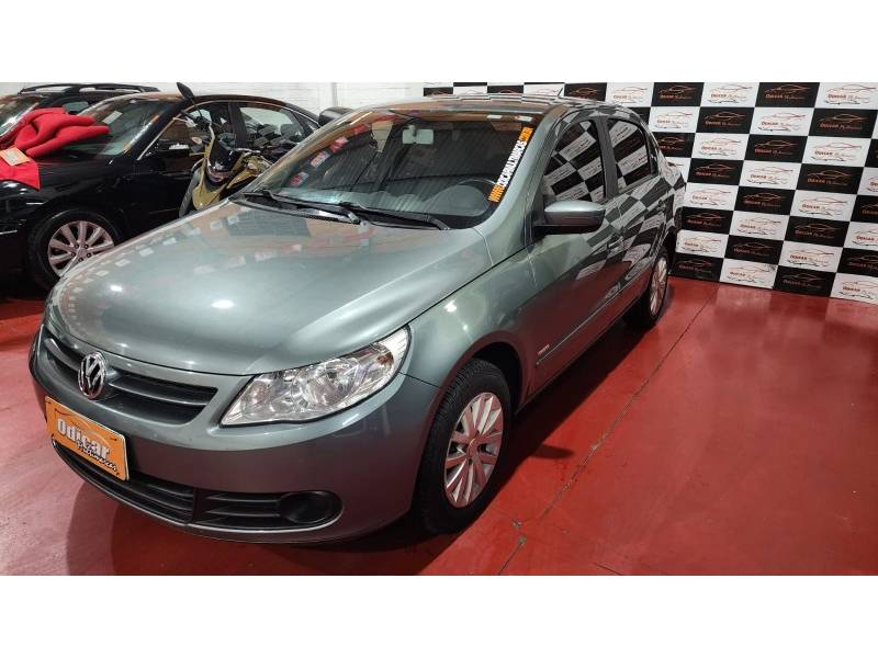 VOLKSWAGEN - VOYAGE - 2010/2011 - Prata - R$ 35.900,00