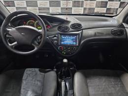 FORD - FOCUS - 2008/2009 - Prata - R$ 29.900,00