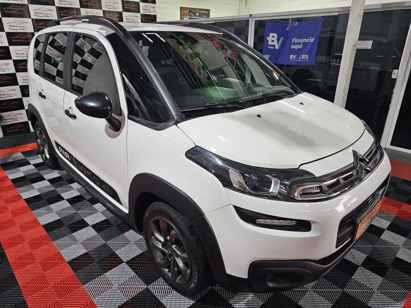 CITROËN - AIRCROSS - 2016/2017 - Branca - R$ 52.900,00