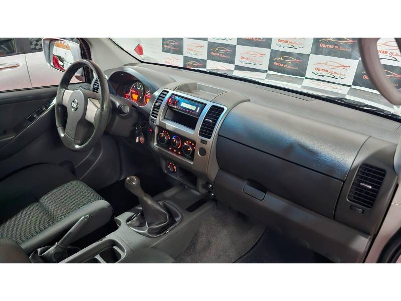 NISSAN - FRONTIER - 2015/2015 - Prata - R$ 102.900,00