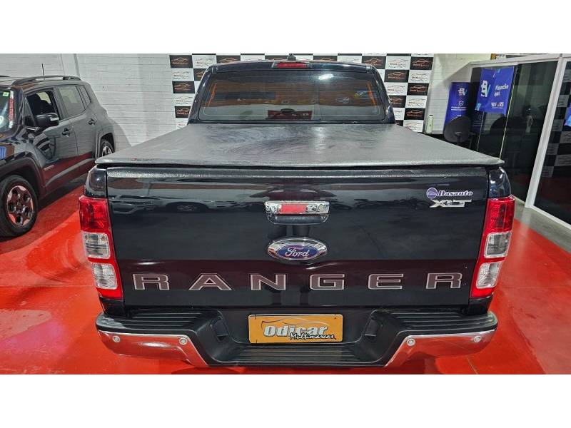 FORD - RANGER - 2021/2022 - Preta - R$ 189.900,00