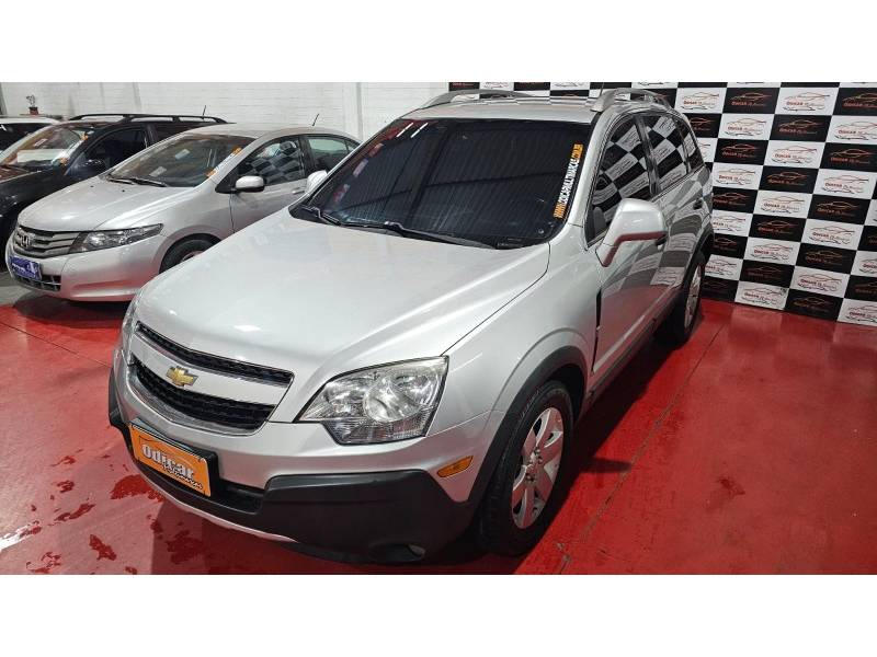 CHEVROLET - CAPTIVA - 2011/2011 - Cinza - R$ 45.900,00