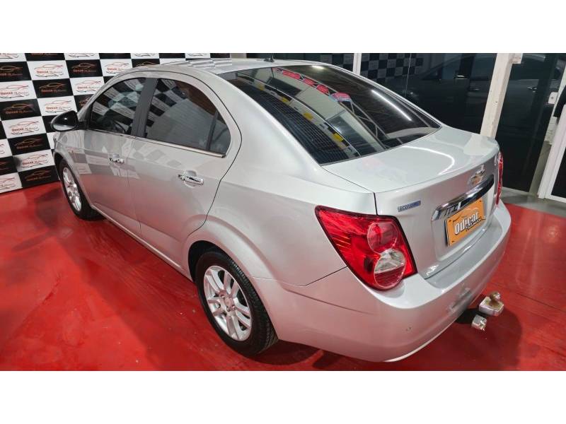 CHEVROLET - SONIC - 2012/2012 - Prata - R$ 42.900,00