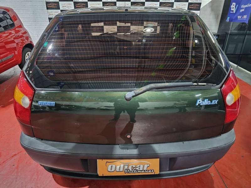 FIAT - PALIO - 2000/2000 - Verde - R$ 13.900,00