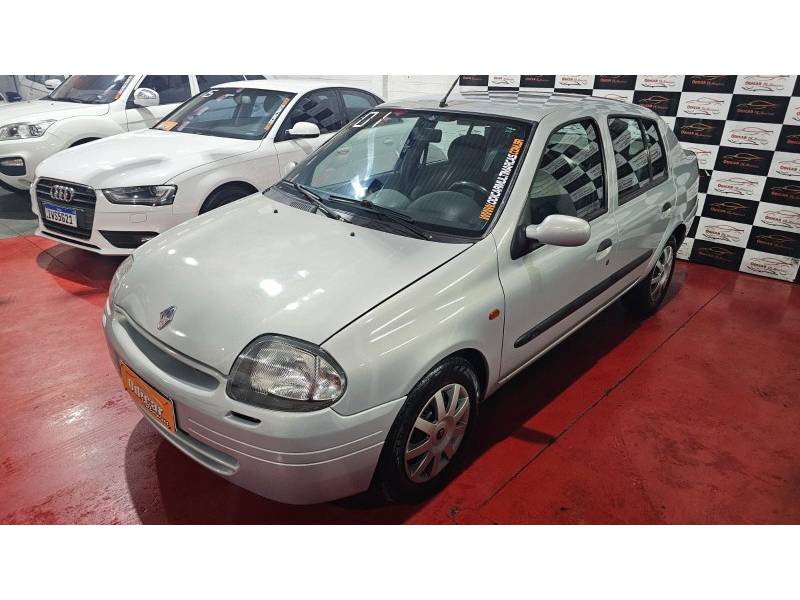 RENAULT - CLIO - 2001/2001 - Cinza - R$ 16.900,00