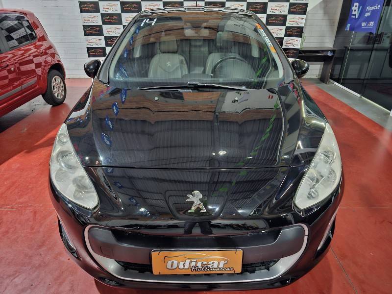 PEUGEOT - 308 - 2013/2014 - Preta - R$ 42.900,00