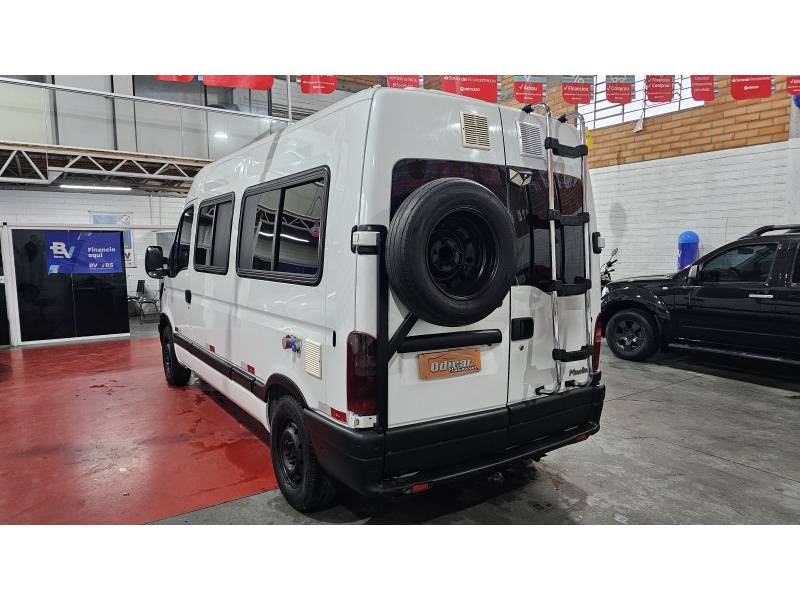 RENAULT - MASTER - 2005/2005 - Branca - R$ 199.900,00