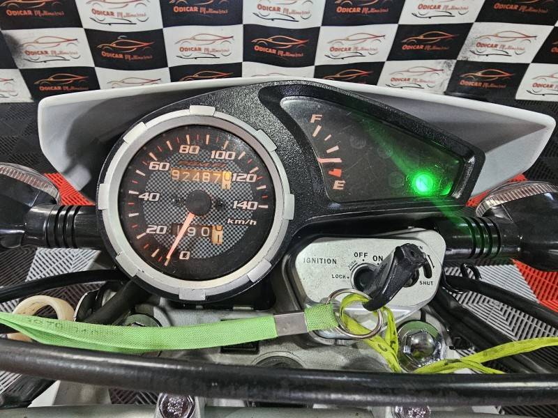 HONDA - NXR 150 - 2014/2014 - Branca - R$ 14.900,00