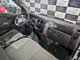 HYUNDAI - HR - 2009/2010 - Branca - R$ 75.900,00