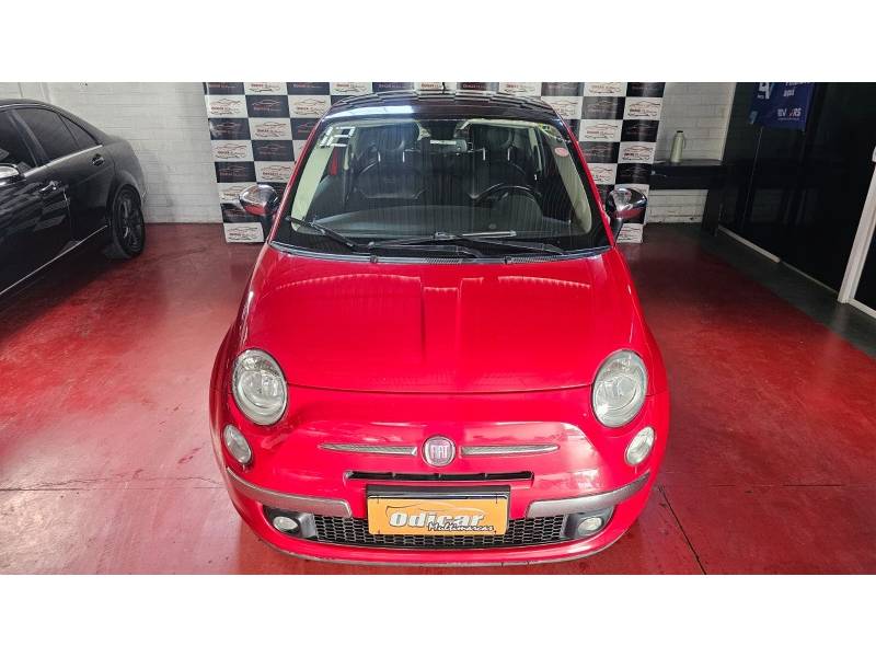 FIAT - 500 - 2011/2012 - Vermelha - R$ 50.900,00