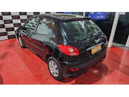 PEUGEOT - 207 - 2010/2011 - Preta - R$ 21.900,00