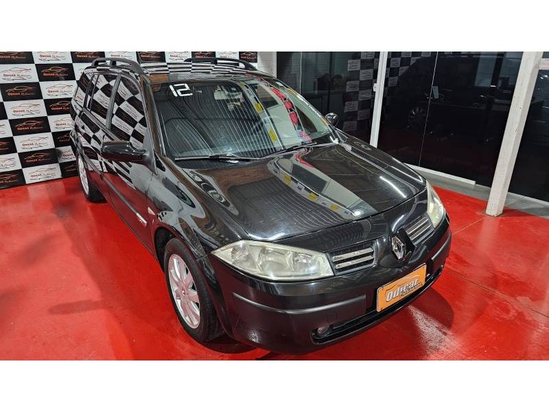 RENAULT - MÉGANE - 2012/2012 - Preta - R$ 32.900,00