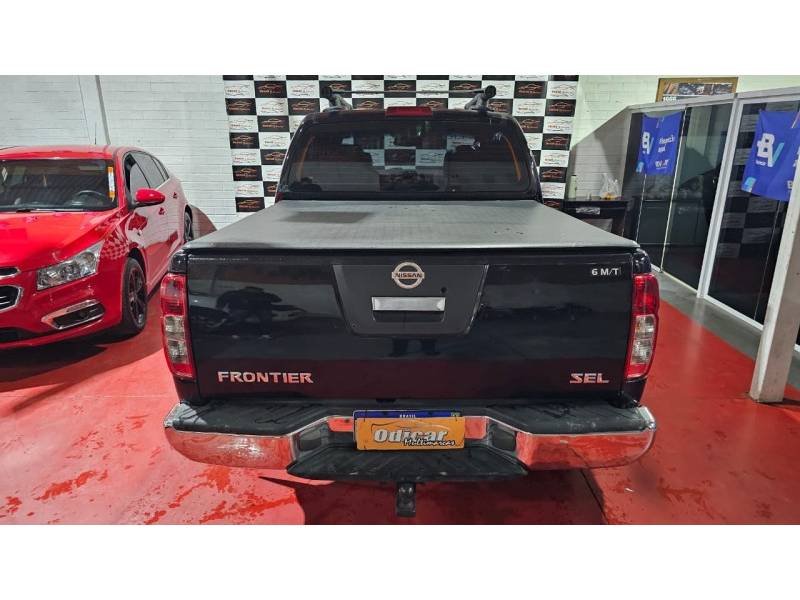 NISSAN - FRONTIER - 2007/2008 - Preta - R$ 75.900,00