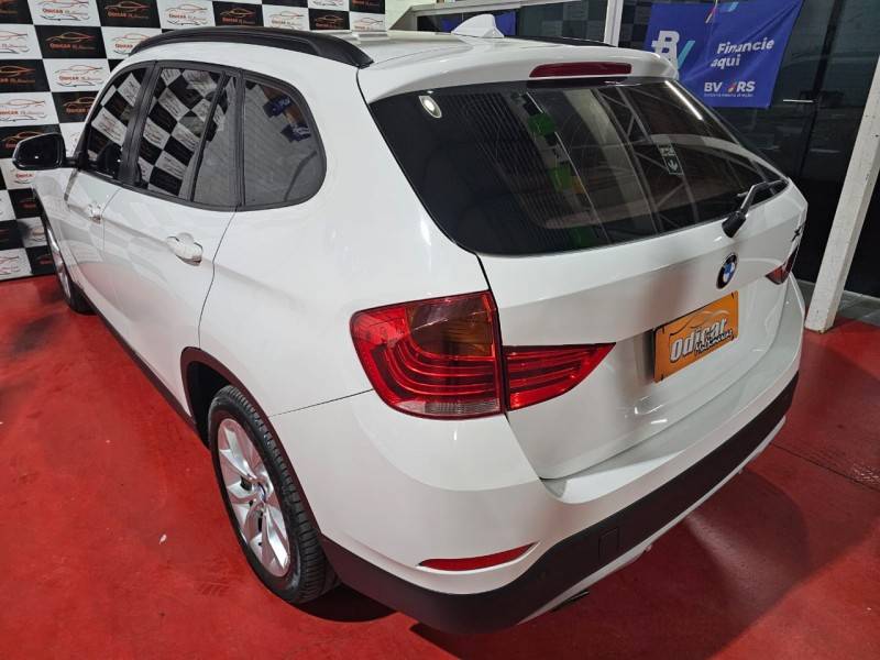 BMW - X1 - 2013/2014 - Branca - R$ 77.900,00