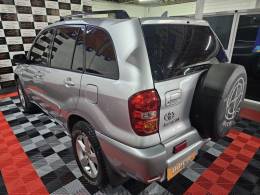 TOYOTA - RAV4 - 2004/2005 - Prata - R$ 45.900,00