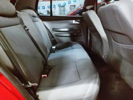 VOLKSWAGEN - FOX - 2008/2009 - Vermelha - R$ 23.900,00