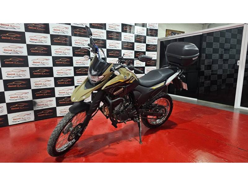 YAMAHA - XTZ 250 - 2023/2023 - Bege - R$ 28.900,00