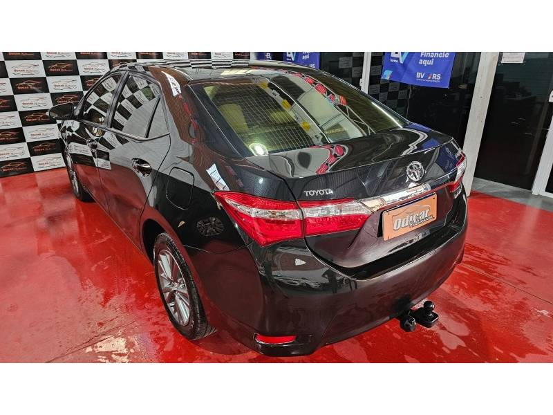 TOYOTA - COROLLA - 2016/2016 - Preta - R$ 86.900,00