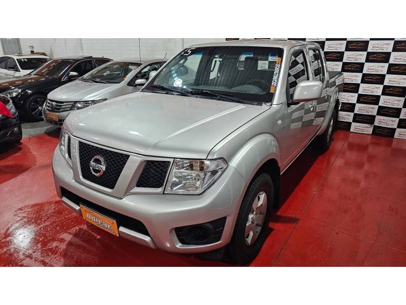 NISSAN - FRONTIER - 2015/2015 - Prata - R$ 102.900,00