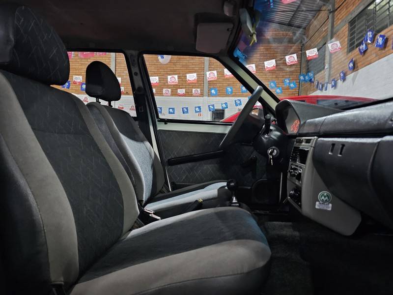 FIAT - UNO - 2005/2005 - Branca - R$ 17.900,00