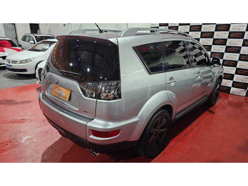 MITSUBISHI - OUTLANDER - 2009/2010 - Prata - R$ 59.900,00