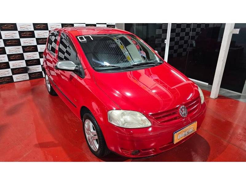 VOLKSWAGEN - FOX - 2007/2007 - Vermelha - R$ 28.900,00