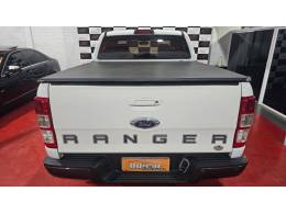 FORD - RANGER - 2018/2019 - Branca - R$ 138.000,00