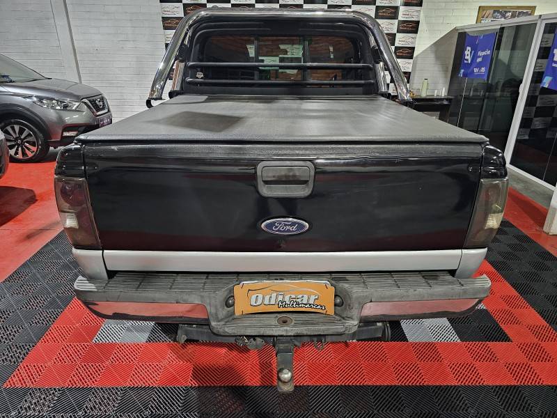 FORD - RANGER - 2006/2007 - Preta - R$ 51.000,00