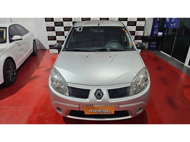 RENAULT - SANDERO - 2010/2010 - Prata - R$ 27.900,00