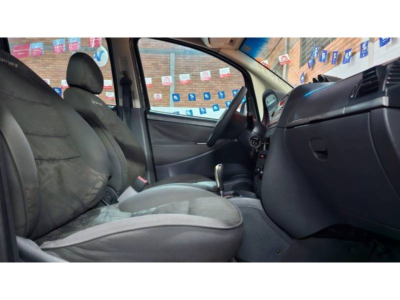 FIAT - IDEA - 2009/2010 - Verde - R$ 32.900,00