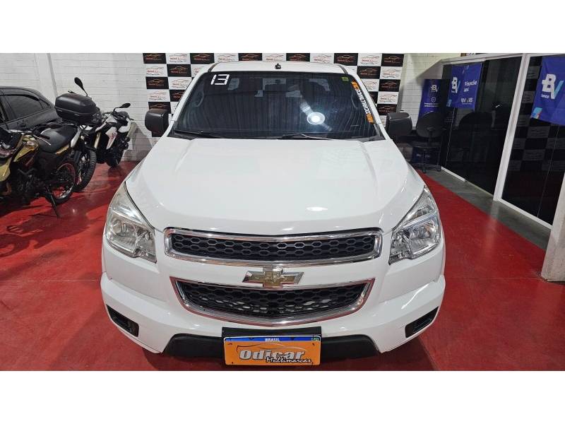 CHEVROLET - S10 - 2013/2013 - Branca - R$ 85.900,00