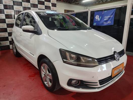VOLKSWAGEN - FOX - 2017/2018 - Branca - R$ 53.900,00
