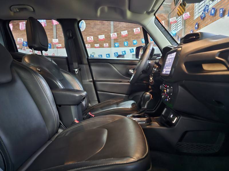 JEEP - RENEGADE - 2022/2023 - Cinza - R$ 109.900,00