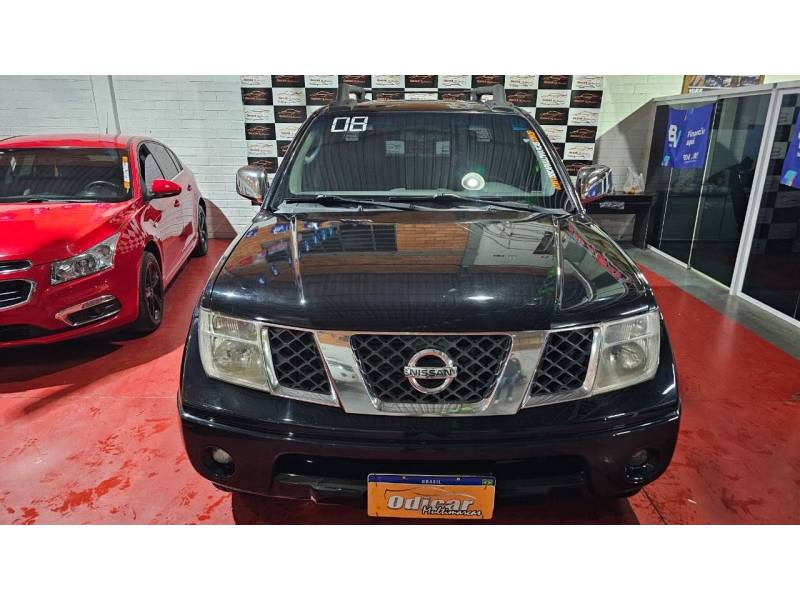 NISSAN - FRONTIER - 2007/2008 - Preta - R$ 75.900,00