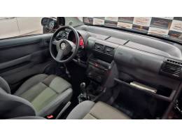 VOLKSWAGEN - FOX - 2007/2008 - Preta - R$ 21.900,00