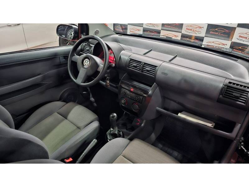 VOLKSWAGEN - FOX - 2007/2008 - Preta - R$ 21.900,00