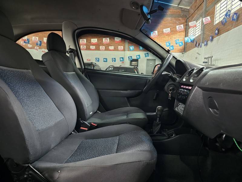 CHEVROLET - CELTA - 2012/2013 - Branca - R$ 24.900,00