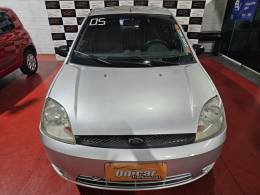 FORD - FIESTA - 2005/2005 - Prata - R$ 18.900,00