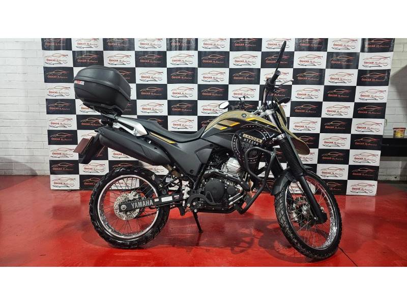 YAMAHA - XTZ 250 - 2023/2023 - Bege - R$ 28.900,00