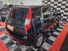 FORD - FIESTA - 2006/2007 - Preta - R$ 22.900,00