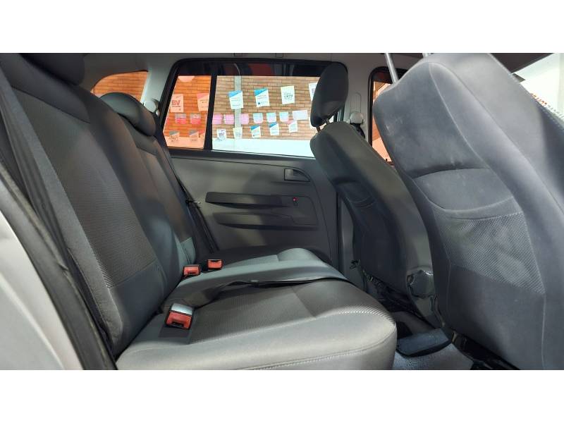 VOLKSWAGEN - SPACEFOX - 2007/2007 - Prata - R$ 31.900,00